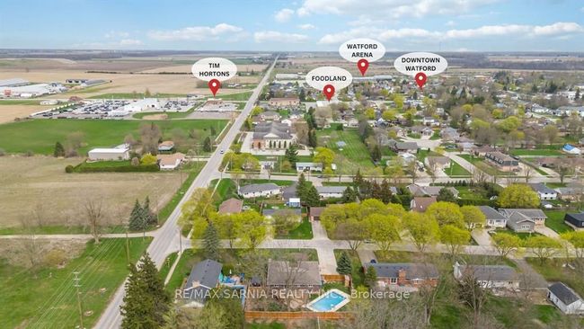 12 Sunset Ave, House other with 5 bedrooms, 2 bathrooms and 8 parking in Warwick ON | Image 42