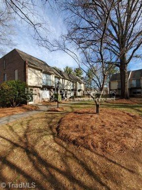 1441 Brookwood Dr, Winston-Salem, NC, 27106-4151 | Card Image