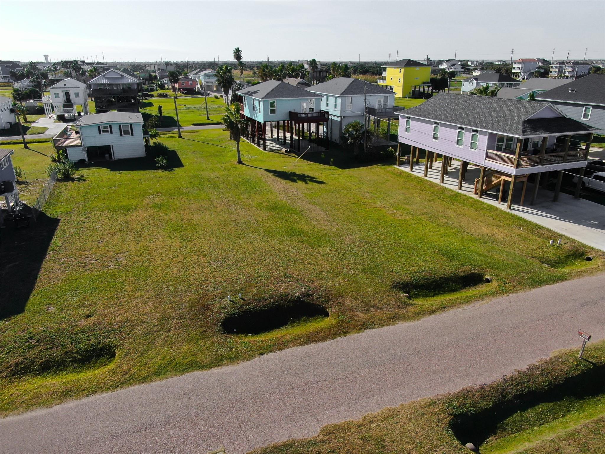 Land in Galveston 4