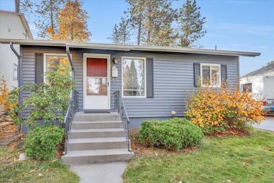 18 E 34th Ave, Home with 3 bedrooms, 2 bathrooms and null parking in Spokane WA | Image 2