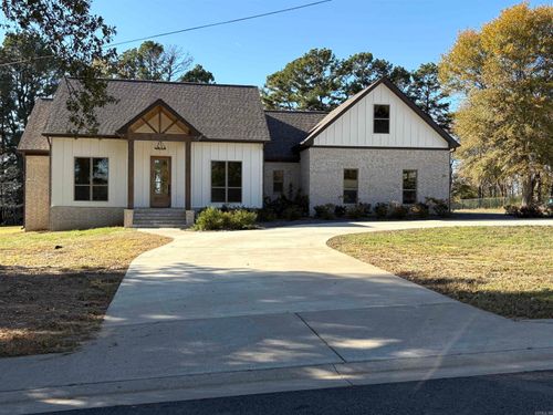 36 Church Cir, Greenbrier, AR, 72058-9657 | Card Image