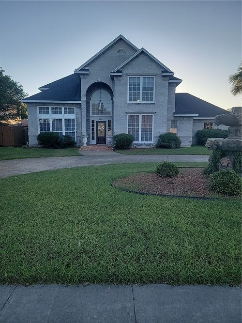 4530 Oso Pkwy, Corpus Christi, TX, 78413-5210 | Card Image