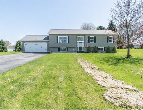 2 Grant St, Dexter, NY, 13634-4070 | Card Image