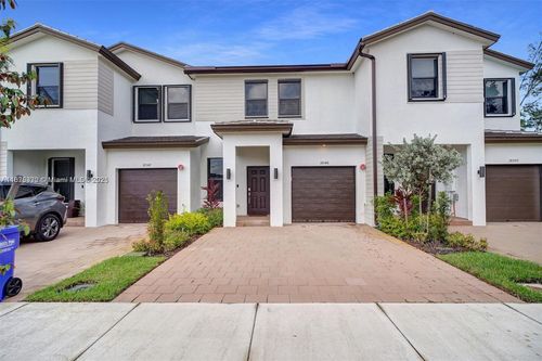 18546 Sw 2nd St, Pembroke Pines, FL, 33029-5466 | Card Image