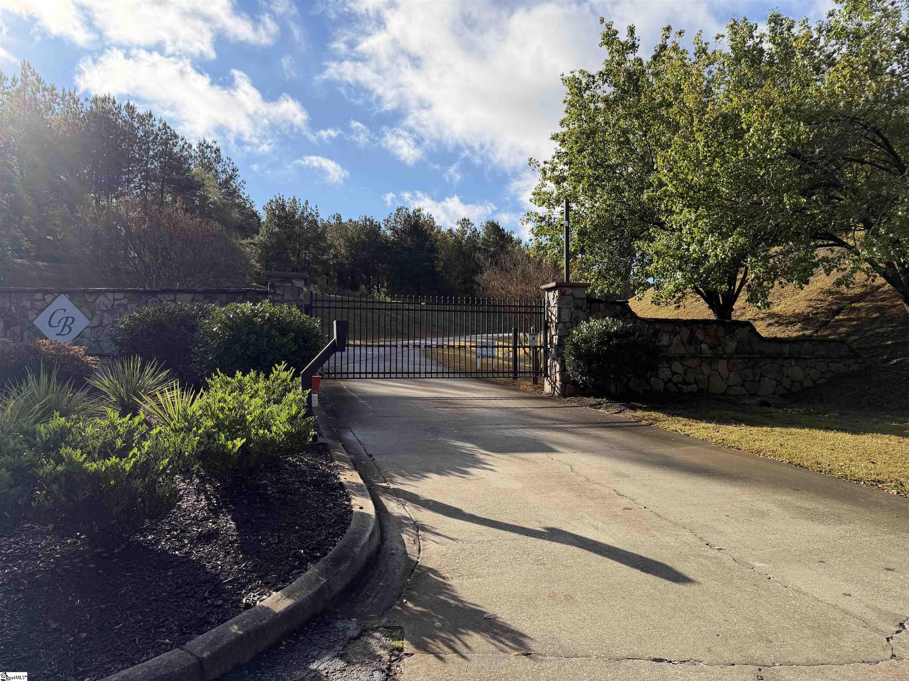 Land in Cross Hill 5