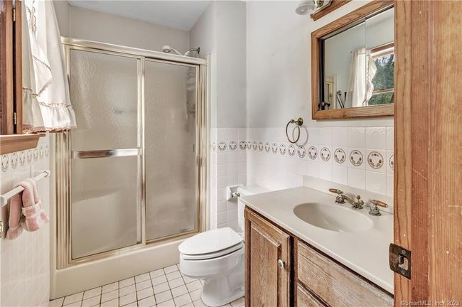 193 Walnut Tree Hill Rd, House other with 3 bedrooms, 2 bathrooms and null parking in Shelton CT | Image 22