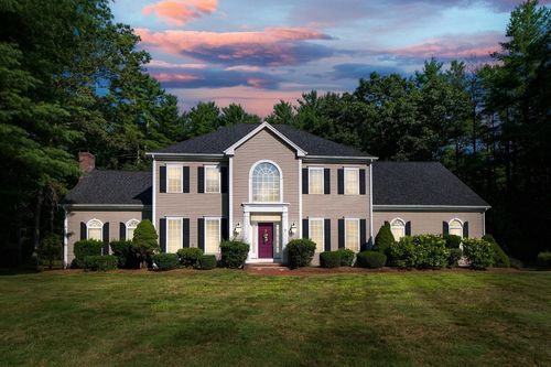 7 River Bend Rd, Upton, MA, 01568-1489 | Card Image