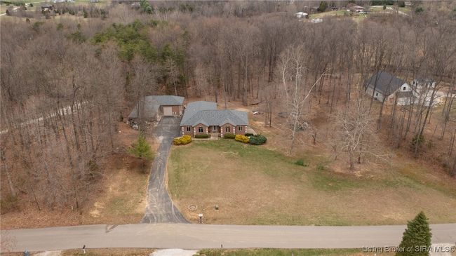 5834 E Bear Creek Rd, Home with 4 bedrooms, 3 bathrooms and null parking in Pekin IN | Image 12