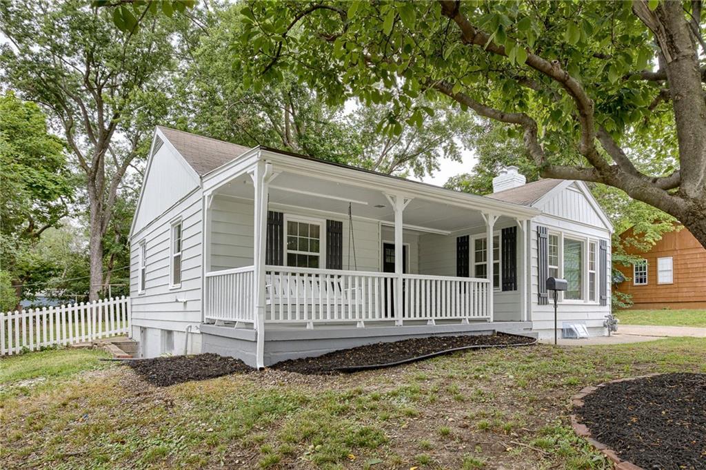 Wornall Rd, Kansas City, MO 64114