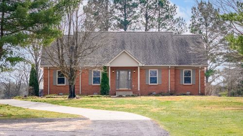 300A Governor Hall Rd, Castalian Springs, TN, 37031-4723 | Card Image