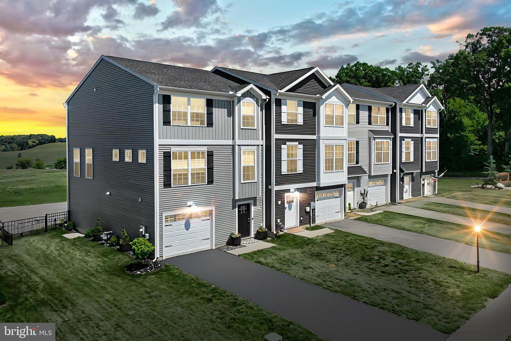 Hudson Blvd, Red Lion, PA 17356