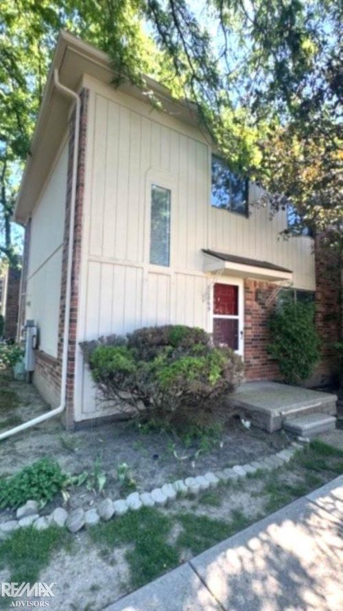 40869 Highpointe Dr, Clinton Township, MI, 48038-2561 | Card Image