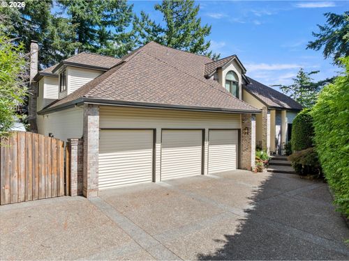 1700 Village Park Ln, LakeOswego, OR, 97034 | Card Image