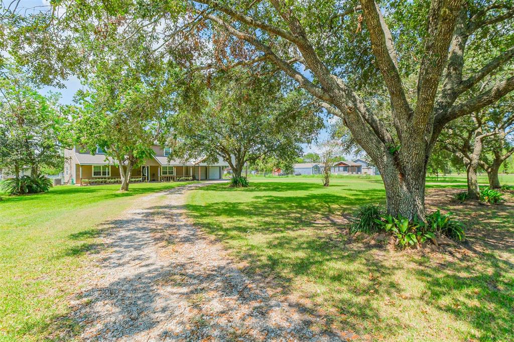 County Road 98 , Alvin, TX 77511