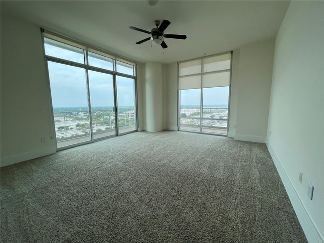 APT-1410 - 8066 Park Ln, Condo with 2 bedrooms, 3 bathrooms and null parking in Dallas TX | Image 4