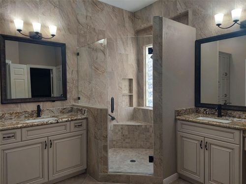 1601 N Lago Vista Ct, Pearland, TX, 77581-5277 | Card Image