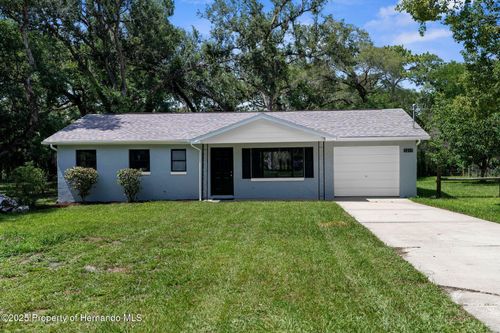 5215 Azalea Cir, Ridge Manor, FL, 33523-8829 | Card Image