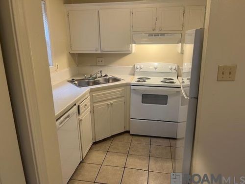 apt-b-16020 Nehru Ave, Baton Rouge, LA, 70816-3270 | Card Image