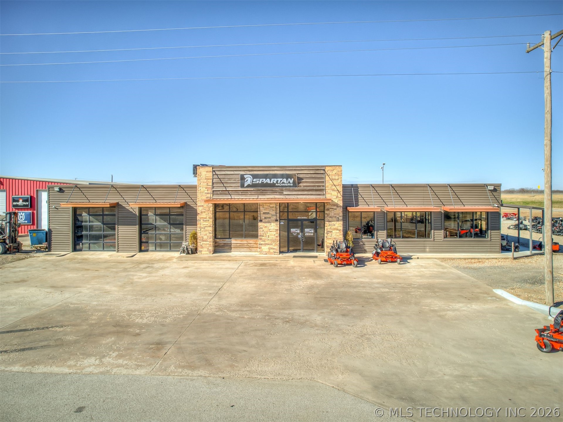 Commercial Sale in Checotah 2