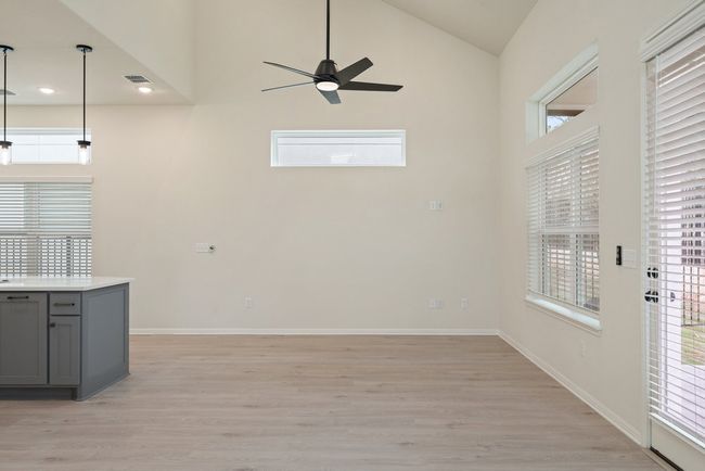 2008 Kit Cir, House other with 4 bedrooms, 3 bathrooms and 2 parking in Austin TX | Image 10