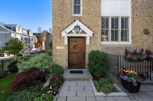 2 Atlantic St, Boston, MA, 02127-2905 | Card Image