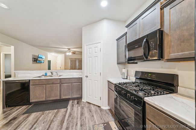 14995 S 276 Th East Ave, House other with 4 bedrooms, 2 bathrooms and null parking in Coweta OK | Image 11