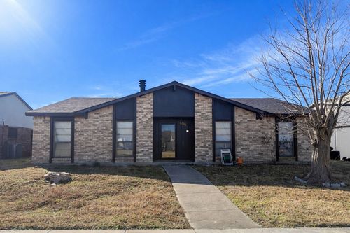 4913 Walker Dr, The Colony, TX, 75056-1142 | Card Image