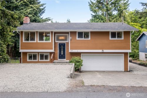 3105 13th St Sw, Puyallup, WA, 98373-6027 | Card Image
