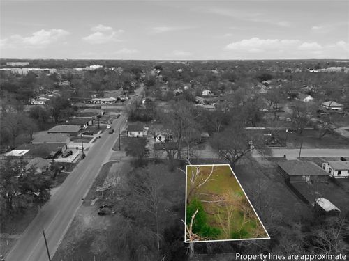 1218 Preston St, Waco, TX, 76704-1812 | Card Image