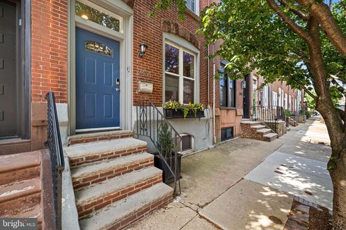 2434 Carpenter St, PHILADELPHIA, PA, 19146-2418 | Card Image