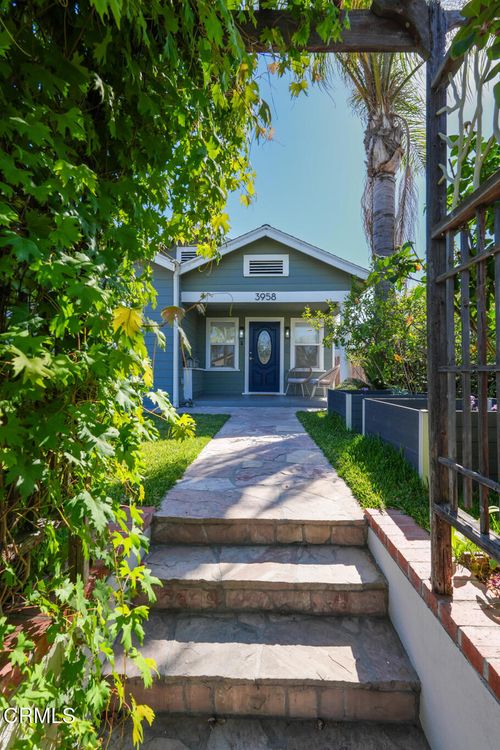 3958 Seneca Ave, Los Angeles, CA, 90039 | Card Image