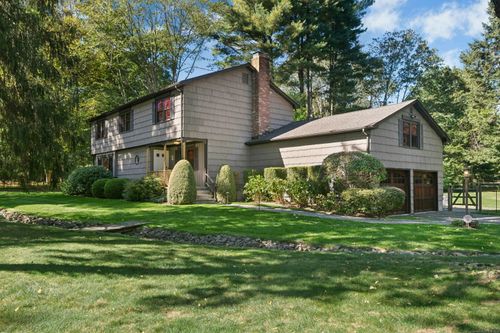 7 Morehouse Ln, Norwalk, CT, 06850-4420 | Card Image