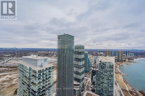 lph05b-20 Shore Breeze Dr, Etobicoke, ON, M8V0C7 | Card Image