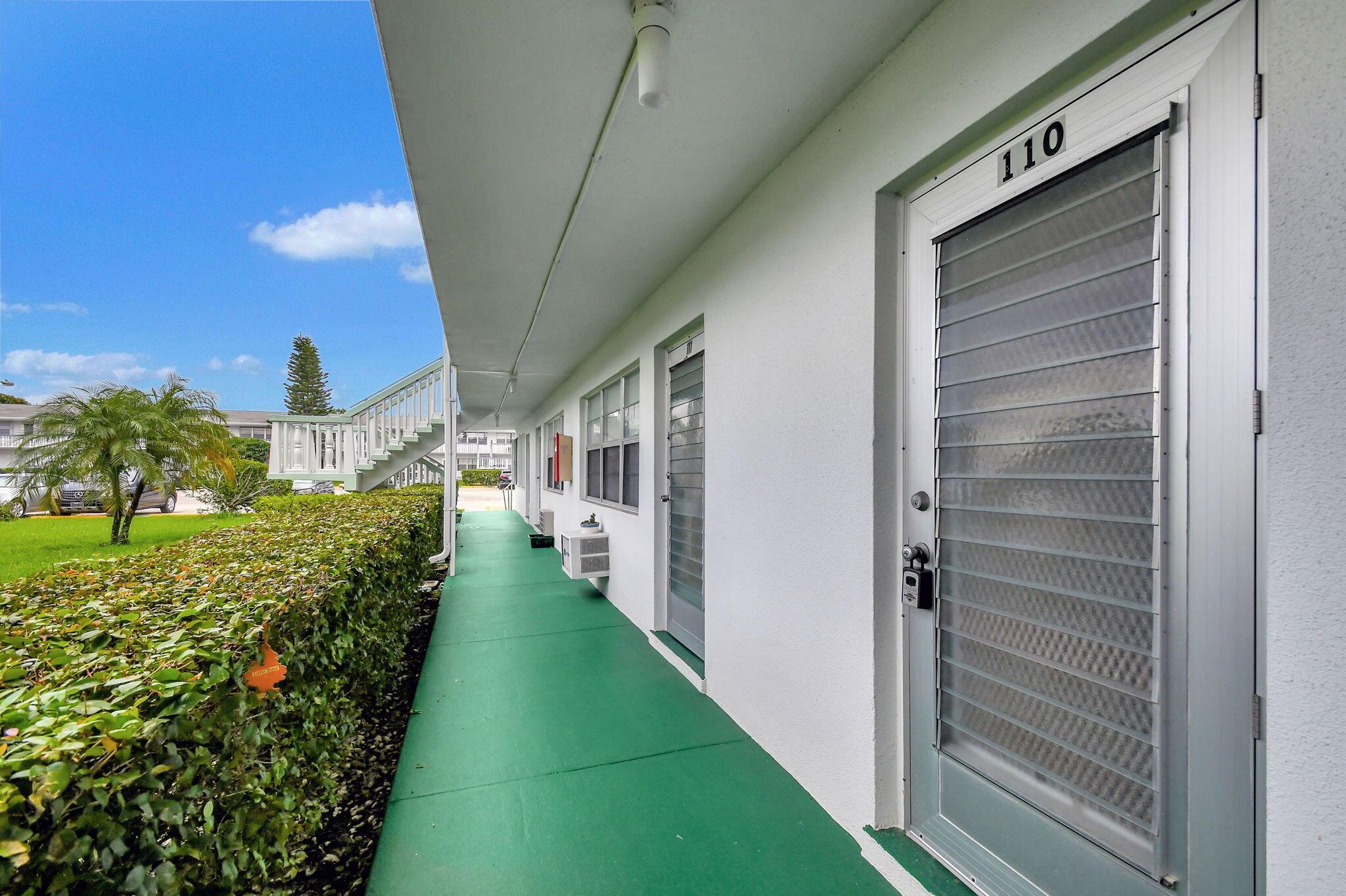 Kingswood F , West Palm Beach, FL 33417
