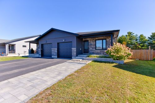 59 Noble Cres, Petawawa, ON, K8H0G1 | Card Image