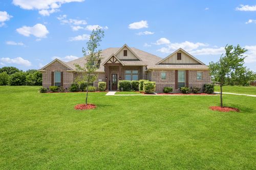 583 Crystal Lake Ln, Red Oak, TX, 75154-2925 | Card Image