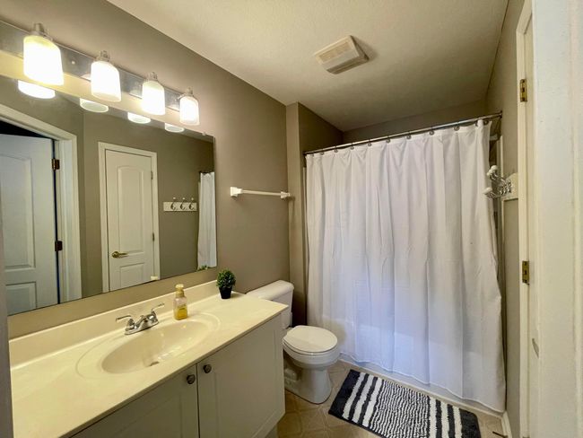 647 Spring Valley Dr, Condo with 2 bedrooms, 2 bathrooms and null parking in Lewis Center OH | Image 18