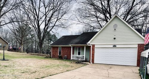 1915 Gayfer Dr, Horn Lake, MS, 38637-3764 | Card Image