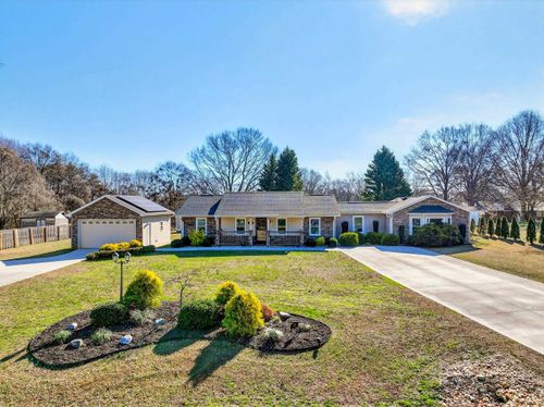 1012 Berry Dr, Boiling Springs, SC, 29316-5901 | Card Image