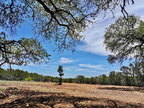 285 Donnie Dr, Lampasas, TX, 76550-9130 | Card Image