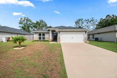 4356 Thistle Pine Ct, House other with 3 bedrooms, 2 bathrooms and 2 parking in Pace FL | Image 1