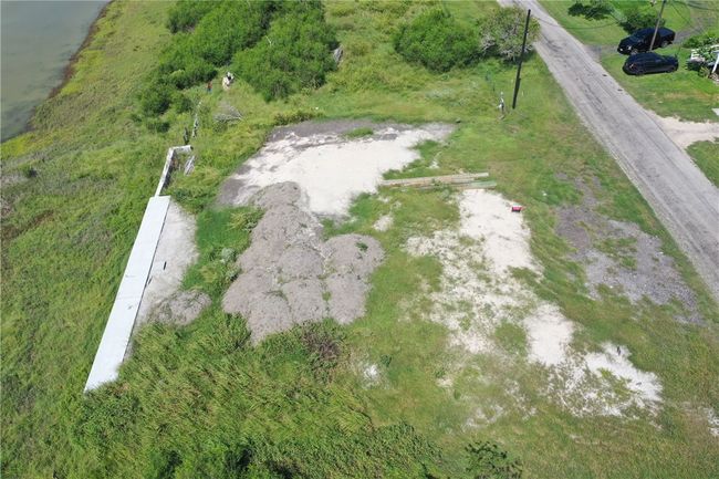 455 Egery Island Rd, House other with 3 bedrooms, 2 bathrooms and 2 parking in Taft TX | Image 4