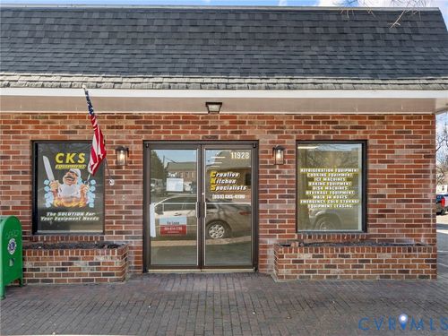 11928 Centre St, Chester, VA, 23831-1701 | Card Image