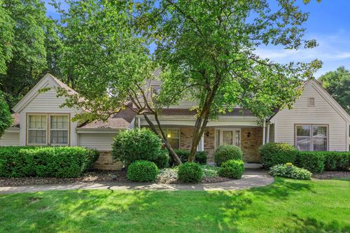 2490 Keats Drive, BROOKFIELD, WI, 53045 | Card Image