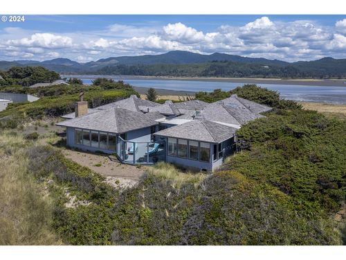 28 Spouting Whale Ln, GlenedenBeach, OR, 97388 | Card Image