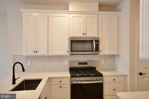 1305 Parker Blvd, PRINCETON JUNCTION, NJ, 08550-1357 | Card Image