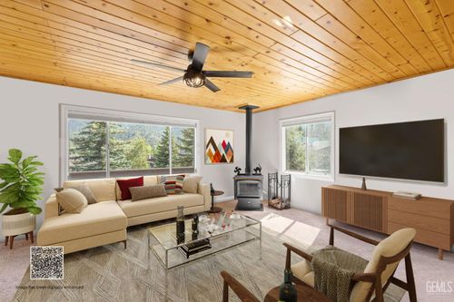 16425 Huron Dr, Pine Mountain Club, CA, 93222-4083 | Card Image