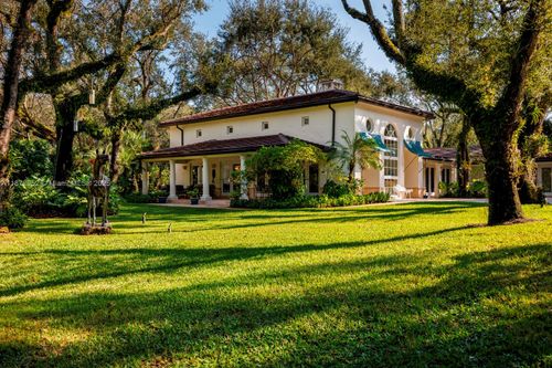 10100 Lakeside Dr, Coral Gables, FL, 33156-3408 | Card Image
