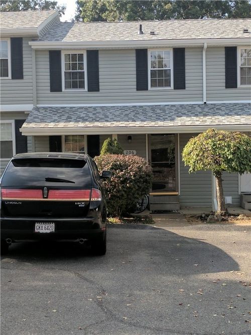 206 Parkwood Dr, Cranberry Twp, PA, 16066-6362 | Card Image