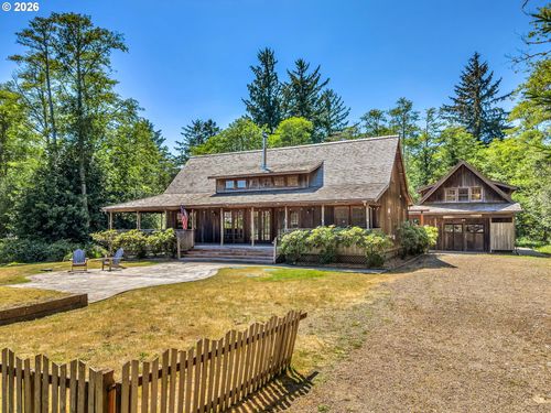 33811 Territory Rd, Oysterville, WA, 98641-1424 | Card Image